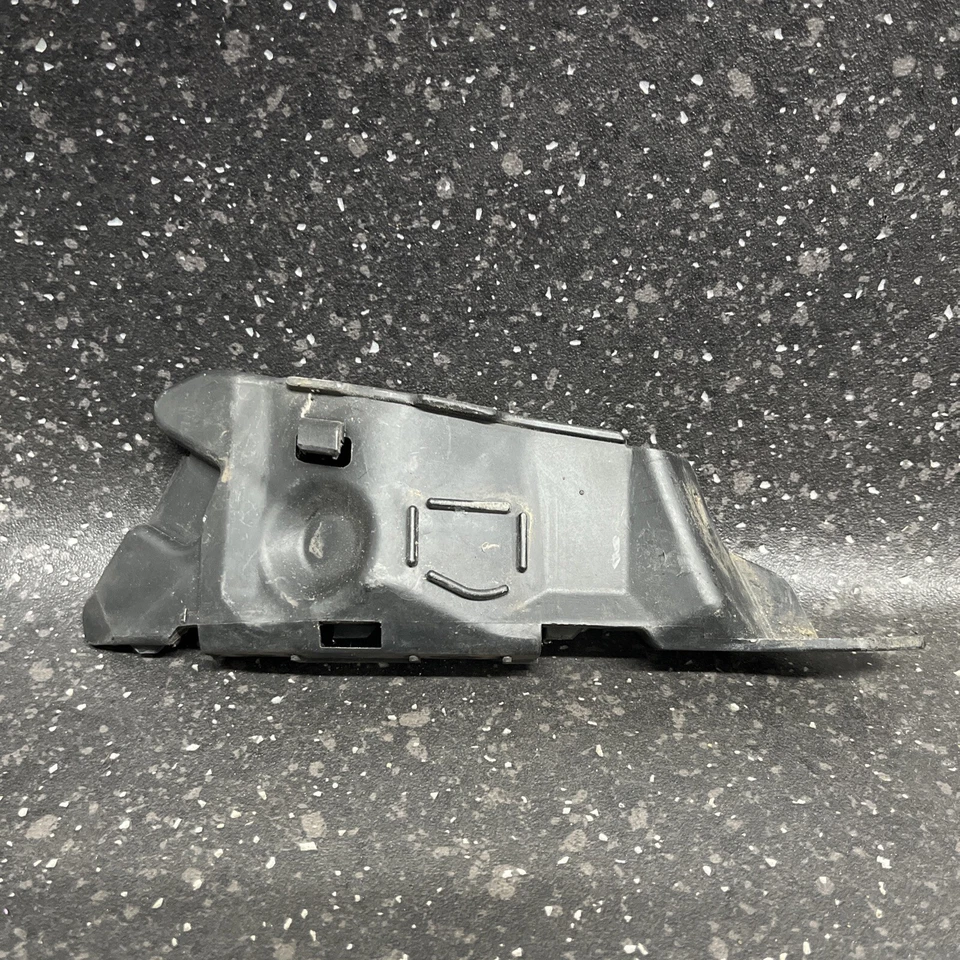 Seat Leon 1P Front NS Left Bumper Guide Wing Bracket 1P0807183 genuine (157) - Image 2 of 4