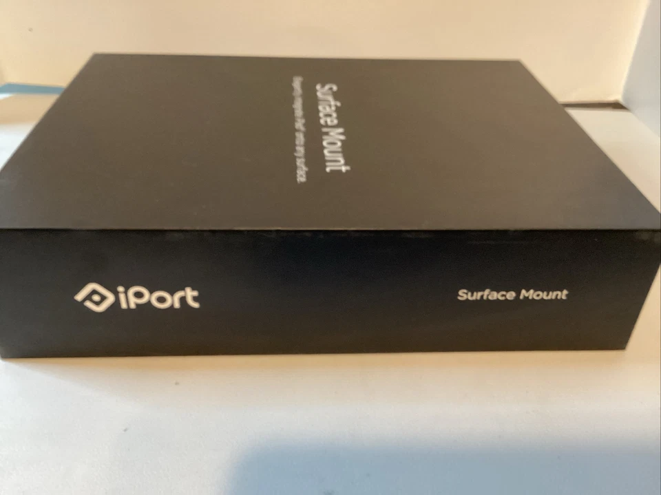 iPort Surface Mount Bezel for iPad 9.7-inch (6th gen)/(5th gen) Black NEW - Image 3 of 4