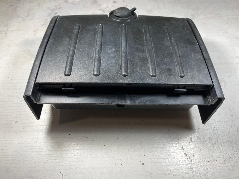 ***20042008 Ford F150 Cup Holder Rear Lower Center Console Back Seat