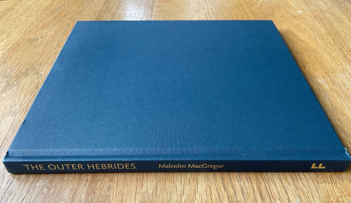 THE OUTER HEBRIDES by Malcolm MacGregor 2007 First Edition Hardback + Dust Cover - Picture 14 of 15
