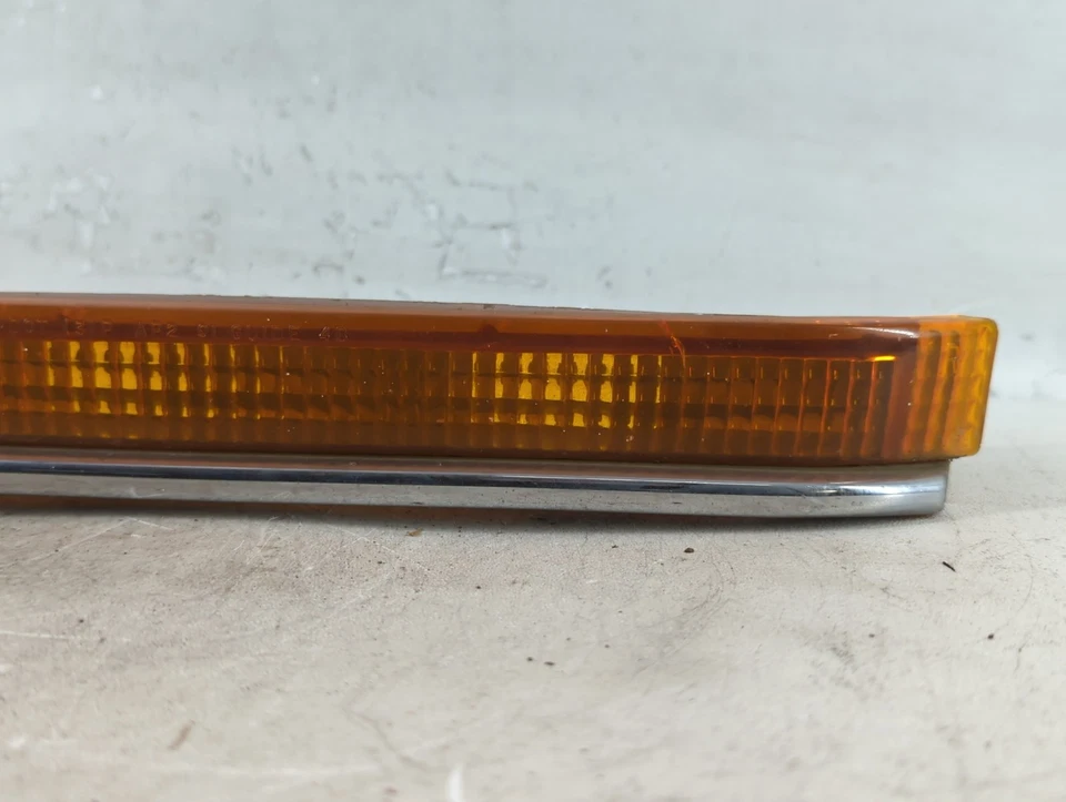 1996 Buick Roadmaster Driver Left Oem Head Light Headlight Lamp XIKCM - Image 2 of 4