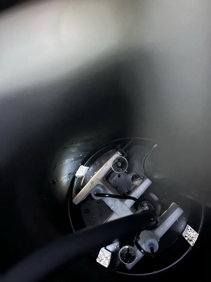 ACDelco 22902634 Diesel Exhaust Fluid DEF Pump & Heater V8 6.6L Duramax 84412924 - Image 3 of 4