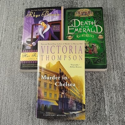 Historical Cozy Mystery 3 Paperback Book Lot Rhys Bowen Victoria Thompson Koreto
