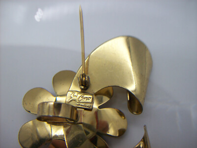 Vintage CORO 1940s Sterling Silver Blue Aqua Rhinestone Brooch Pin