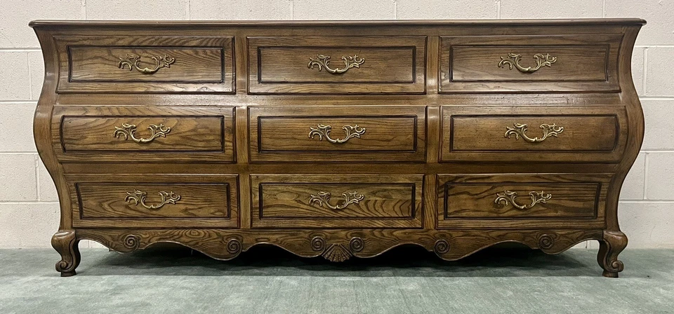 Baker Furniture 9 Drawer Bombe French Provincial Dresser, Burl Veneer Top; Mint - Image 2 of 4