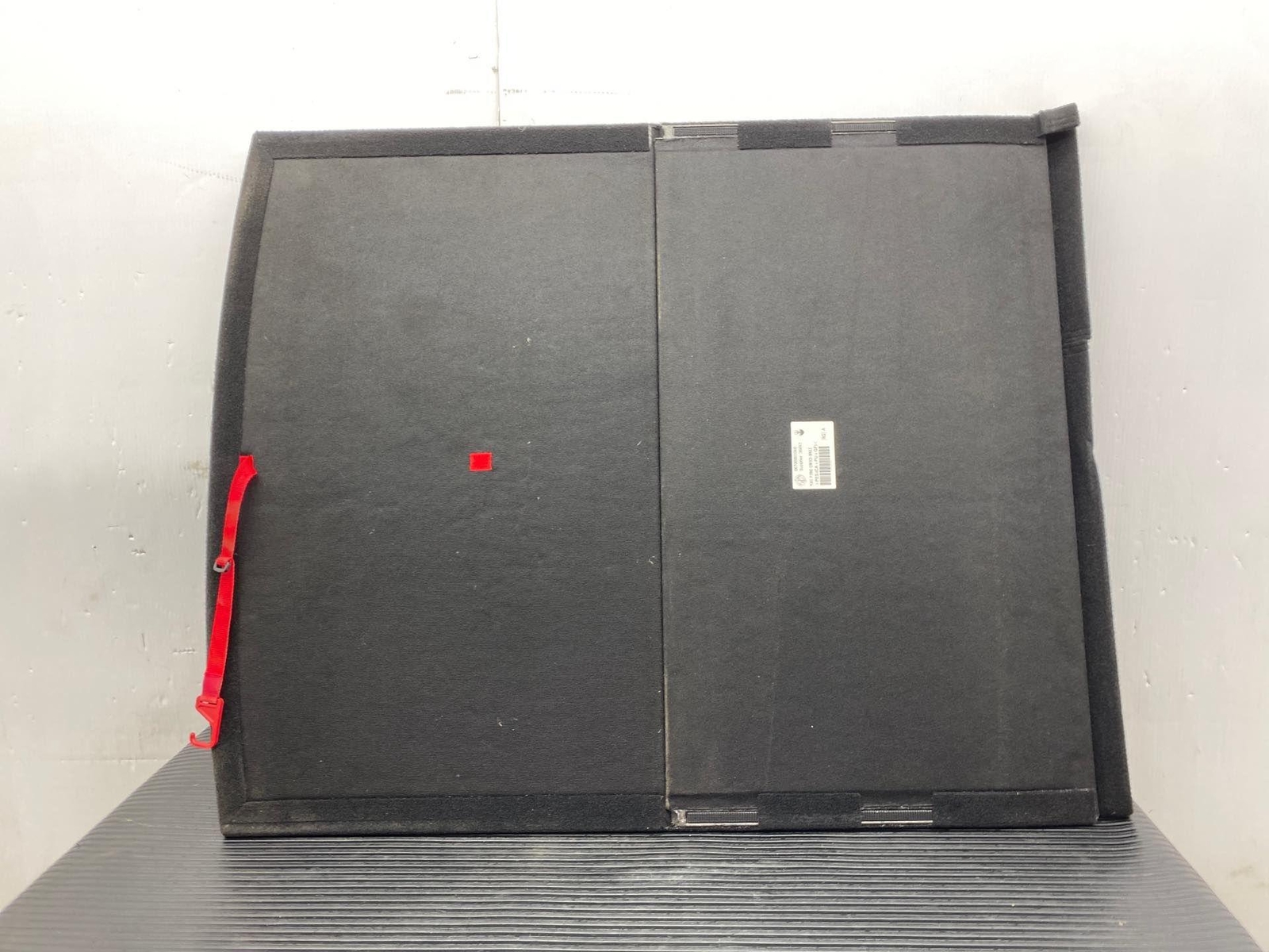 2017-2020 MASERATI LEVANTE OEM TRUNK CARGO FLOOR PANEL CARPET COVER 06700855040