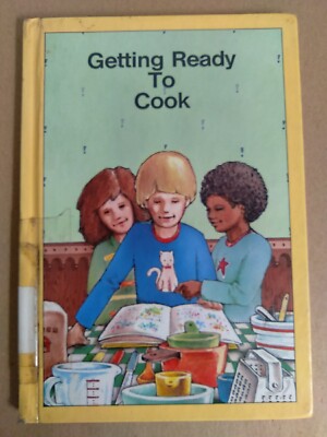 Getting Ready to Cook (First Cookbook Library) by S. J. A. Villiers Hardcover