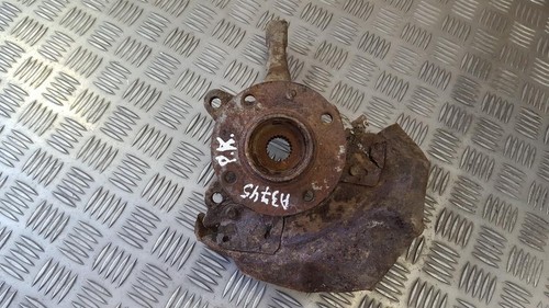 Volkswagen Passat 1991 Steering knuckle - front left side used, Ge #401415-58