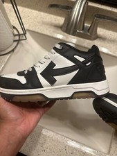 Size 11 - Off-White Out Of Office Black and w...
