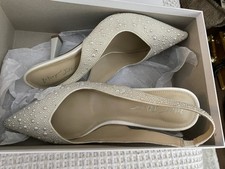 Blue by Betsey Johnson Clark Pump Women US 8.5 Ivory Embellished Heel