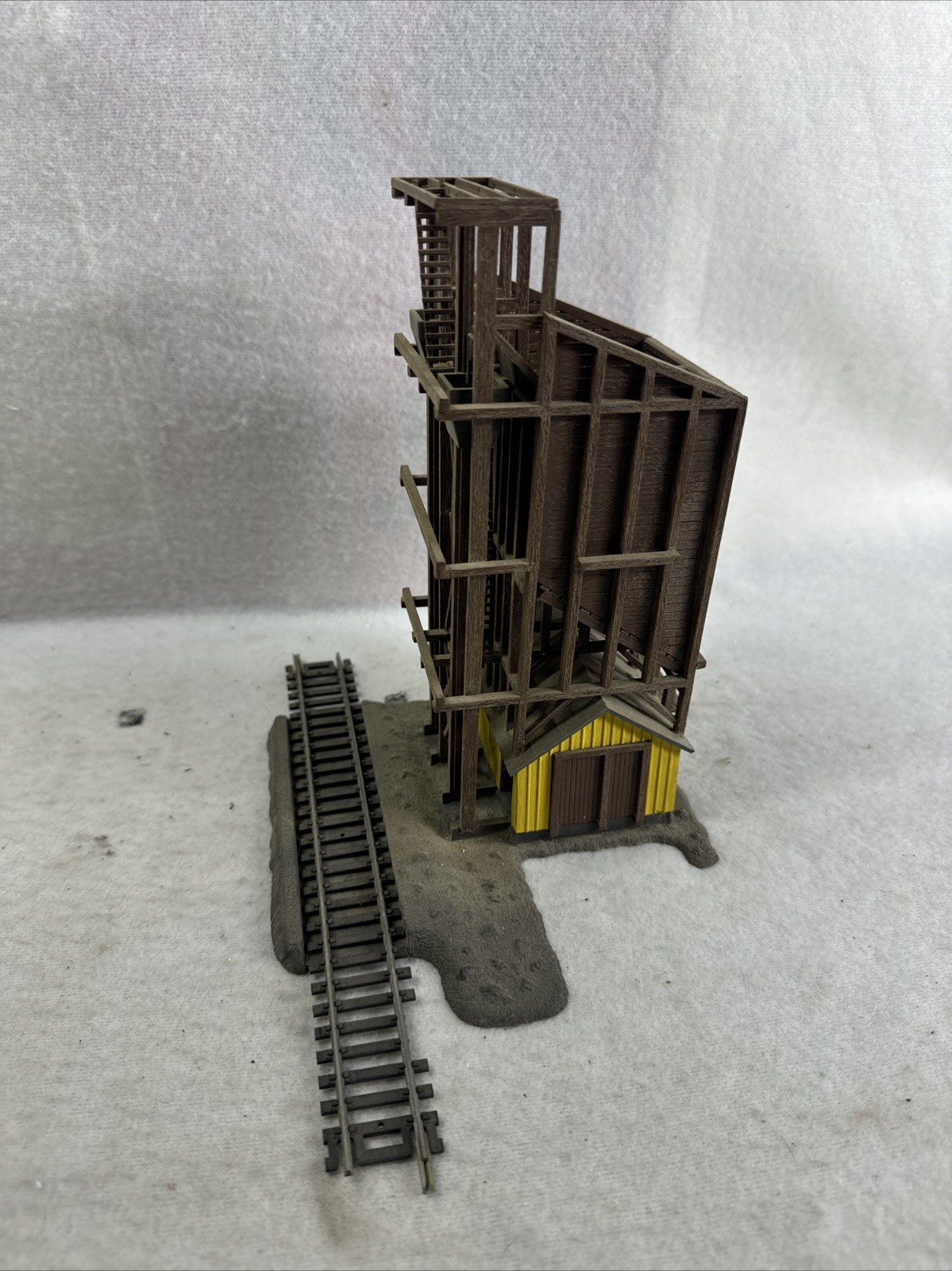 Tyco Ho Scale Coaling Station For Train Set Scenery Layout