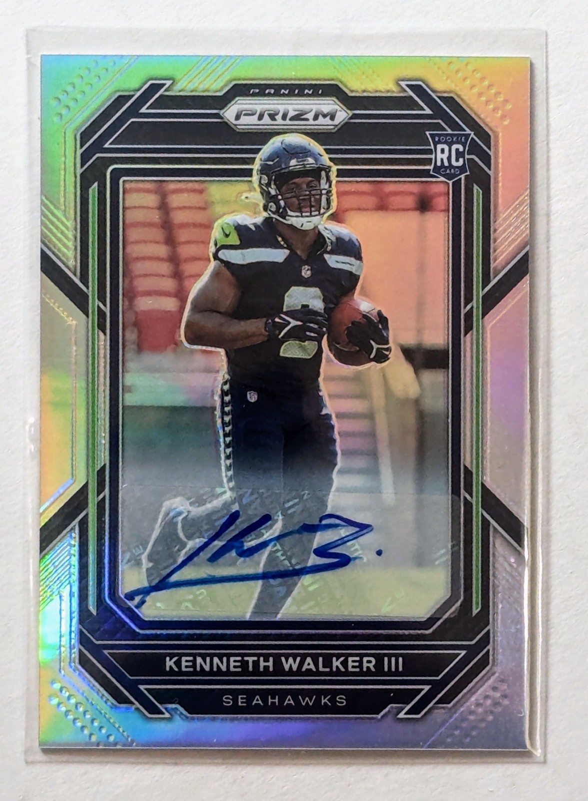 2022 Panini Prizm Kenneth Walker III Silver Prizm Auto RC #318 Seattle Seahawks