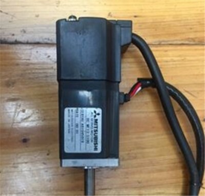 Used 1Pc Mitsubishi Servo Motor Tested HC-MF13-S100 zq
