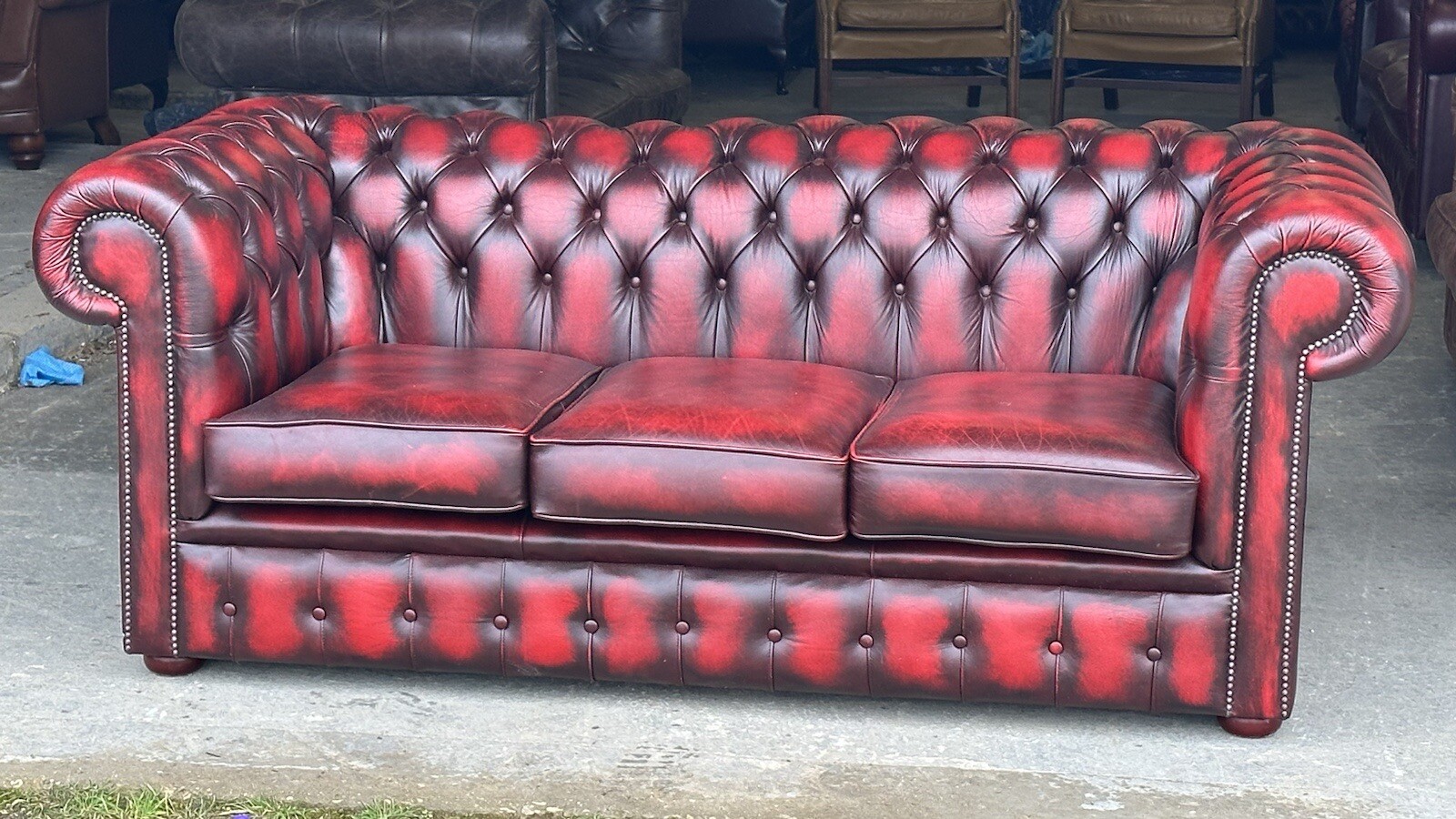 Stunning Oxblood 3 Seater Leather Chesterfield Sofa Delivery 🚚 £100 eBay