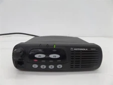 Motorola CDM750 Mobile Radio