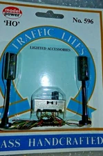 MODEL POWER NO. 596 Pair of Road Traffic Lights with HO 1:87 Switch