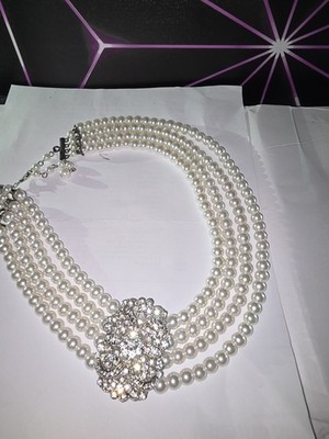 BABEYOND 3-Strand Faux Pearl Statement Necklace Crystal Cluster Charm White