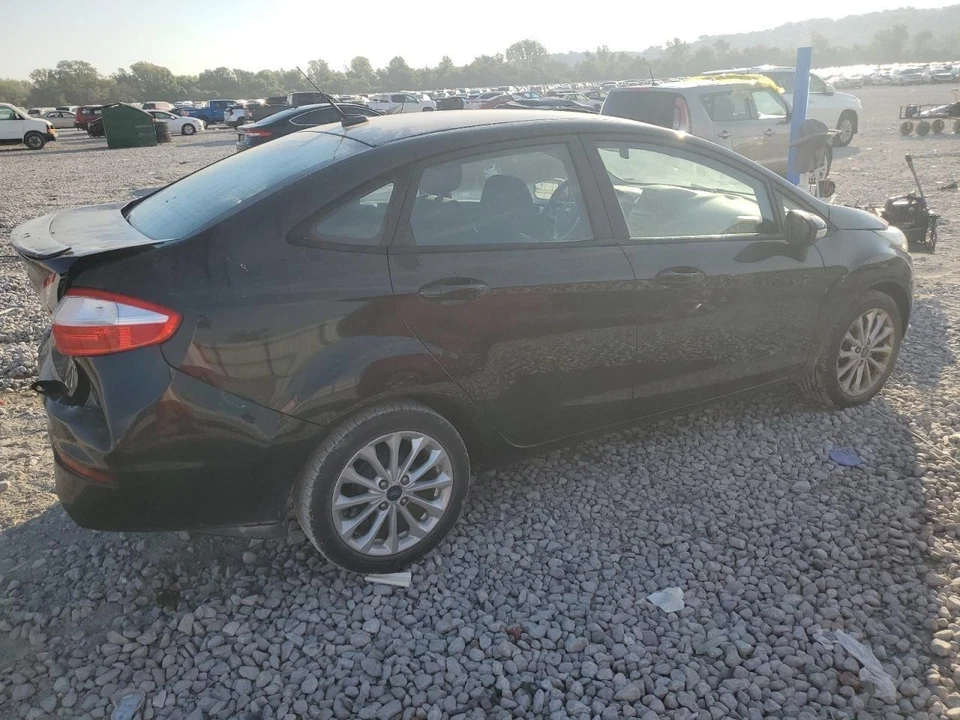 Used Air Cleaner Assembly fits: 2014 Ford Fiesta 1.6L w/o turbo AT Grade A - Image 4 of 4