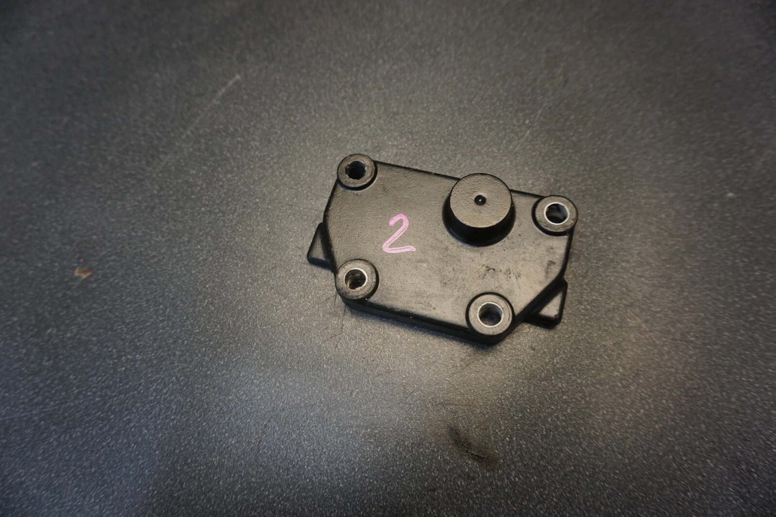 1998-2005 GP1300R WaveRunner Yamaha OEM Cylinder Power Valve Cover Plate
