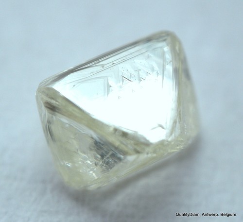 SAUBERE & SCHÖNE DIAMANTENMINE AUS DIAMANTEN. NATÜRLICHER UNGESCHNITTENER EDELSTEIN. ECHT IST SELTEN - Bild 3 von 7