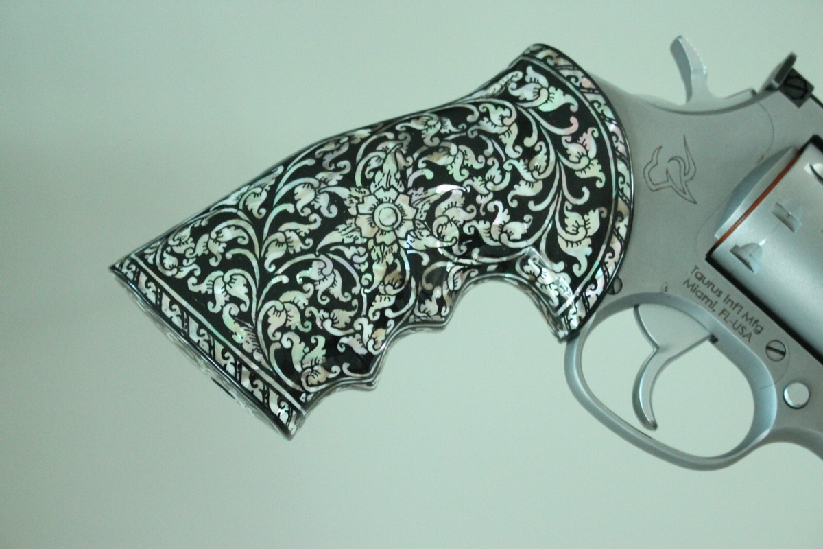 Taurus Tracker Pearl Grips for Revolver Model 617 627 692 992