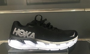 hoka one one elevon sale