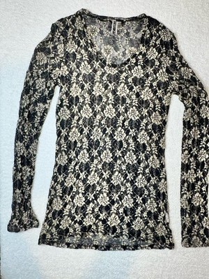 BKE Buckle Sheer Lace Long Sleeve Top Black Tan Floral Pattern