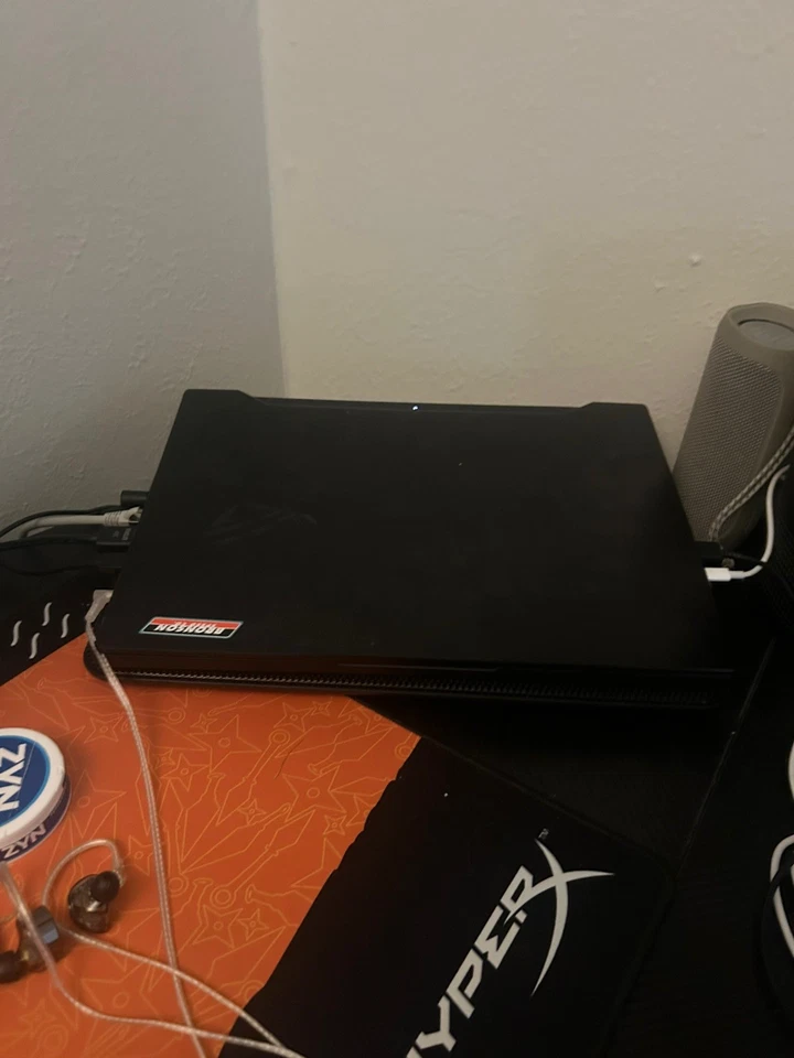 ASUS Republic of Gamers ROG Zephyrus M16 Gaming Laptop Charger Included - Image 2 of 4