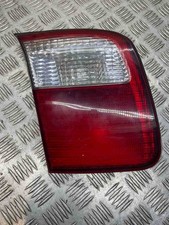 SUBARU FORESTER SF Heckklappenleuchte links 22620697 2.00 Petrol 90kw 30024761