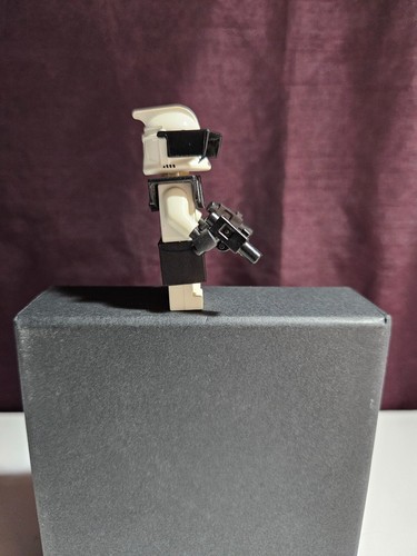 SW0223: Soldado Clon (Fase 1) - Visera Negra, Pauldron y Kama, Ojos Grandes - Imagen 4 de 4