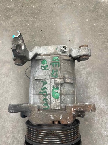 07-08 Chrysler Aspen AC Compressor w Clutch Fits 5.7L has small chip lka pic - Bild 3 von 7