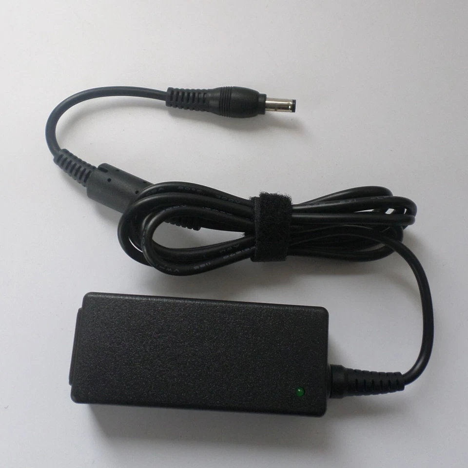 ADAPTADOR AC/DC 19V 1.58A ORIGINAL PARA TOSHIBA R33030 N17908 U1000EA ADP-30JH A Foto 2 de 3