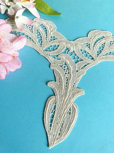 Textiles anciens du XXe siècle dentelles blanches