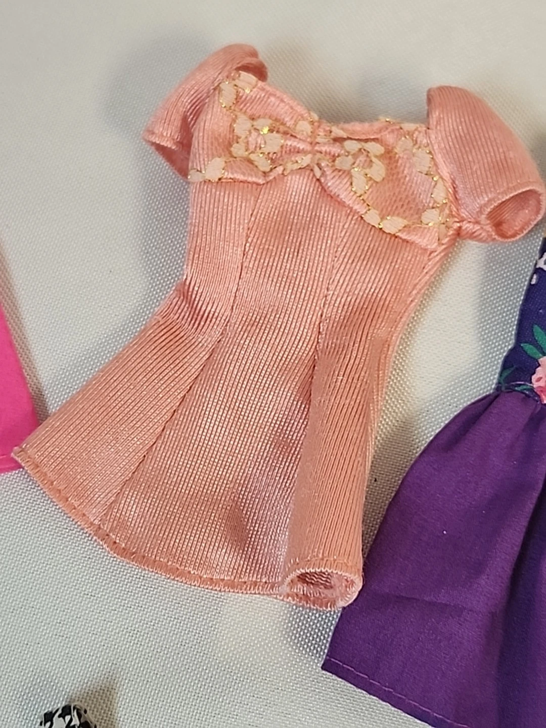 VETEMENTS Barbie 1996 "Confezione Regalo Moda" 68073 83 Abito Abiti Gonne Top Piede di Poule