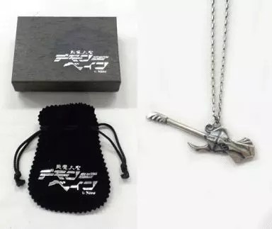 Accessoires anneaux en argenterie Dr West collier guitare Demonbane