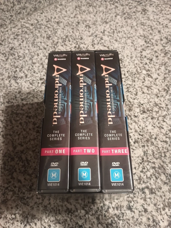 Gene Roddenberry's Andromeda: The Complete Series - Image 2 of 4