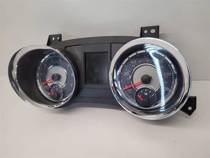 Velocímetro Chrysler Town and Country 2012 12 120 MPH acabado cromado OEM 56054925AA Foto 3 de 4
