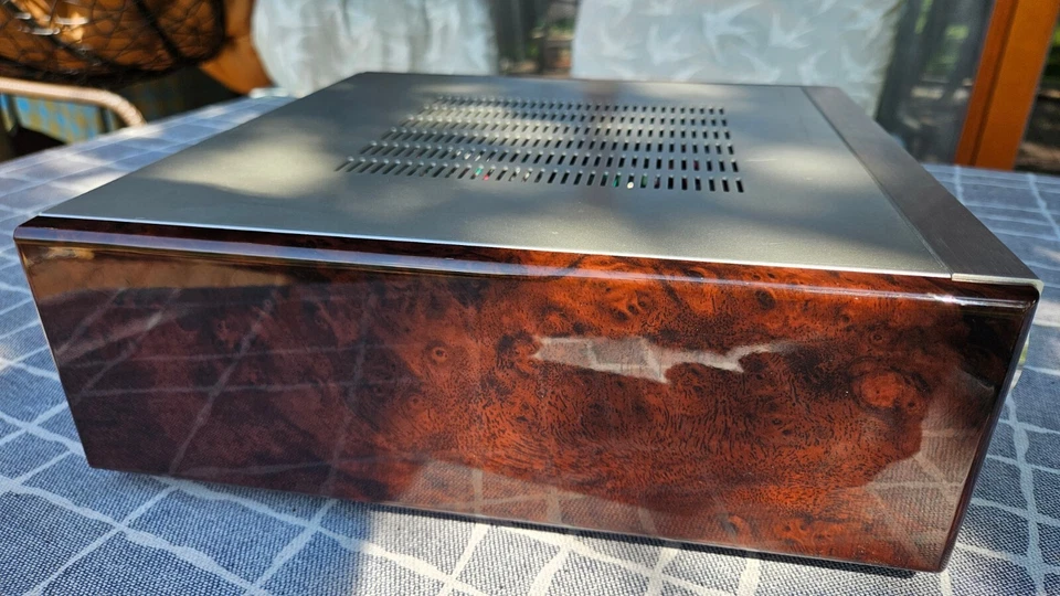 Marantz HD-AMP1 Stereo Vollverstärker - Silver - Bild 2 von 4