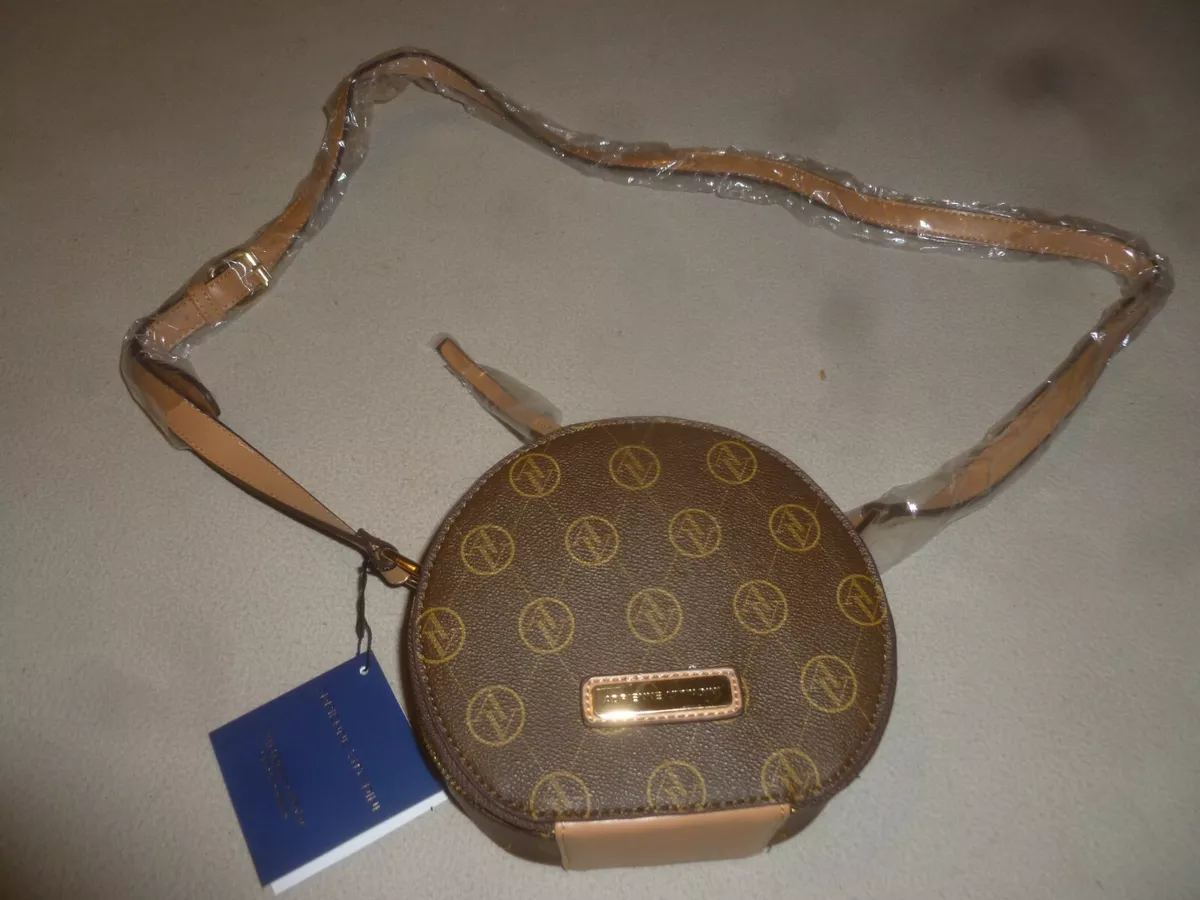 Adrienne vittadini clamcase best sale crossbody