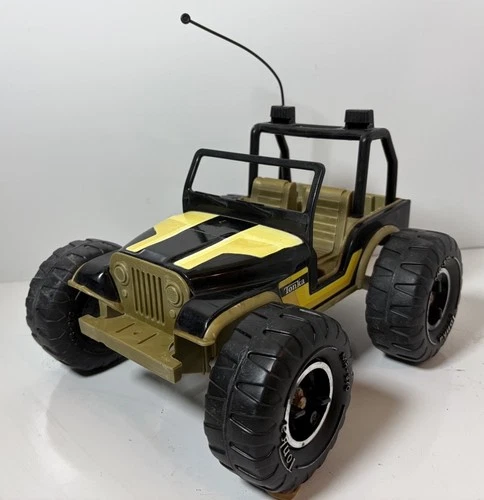 Tonka Toy Jeep VTG MR-970 Made in USA Metal & Plastic 10” Long 8.5” Wide
