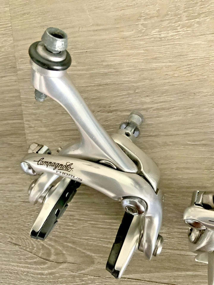 PALHETAS DE FREIO CAMPAGNOLO CHORUS 39-49 MM ALCANCE SUPORTES EMBUTIDOS - Imagem 2 de 4