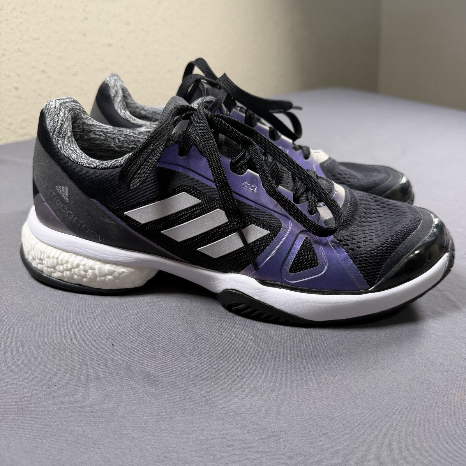Women&rsquo;s Size 8 Black Purple