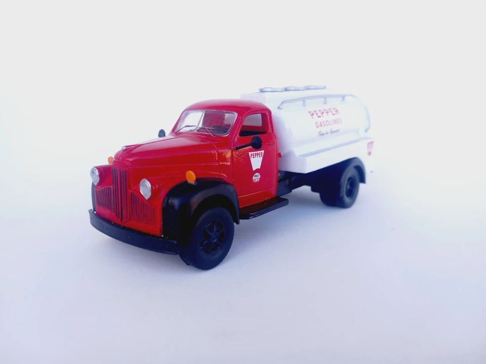 1/50 o scale 3d printed 1947 Studebaker M15 tanker truck handmade custom kitbash - Image 2 of 4