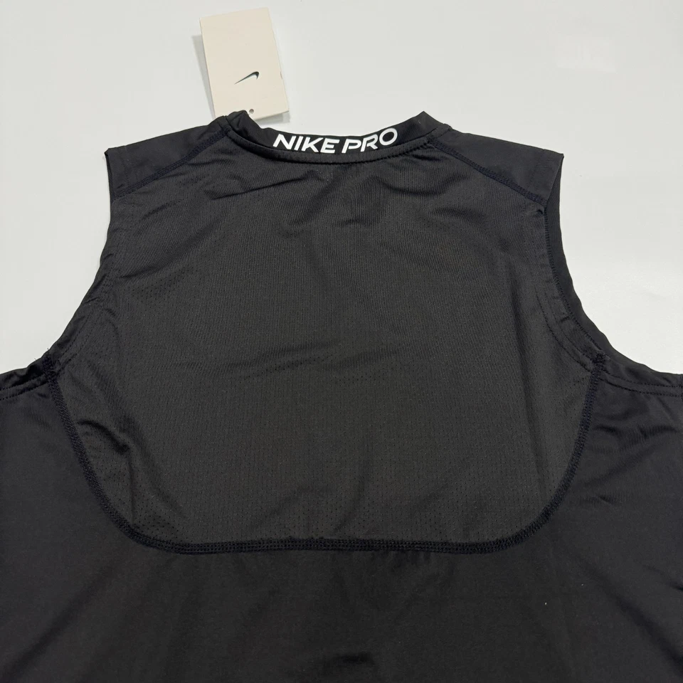 Nike Pro Dri-FIT Men's Tight-Fit Sleeveless Top - Image 4 of 4