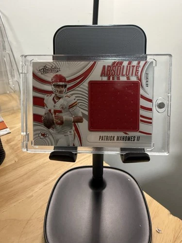 2025 Panini Absolute Patrick Mahomes II Base (RAW)