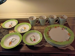 Disney Winnie the Pooh Poohtanicals complete set New Disney Store Exclusive 