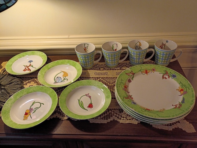  Disney Winnie the Pooh Poohtanicals complete set New Disney Store Exclusive 