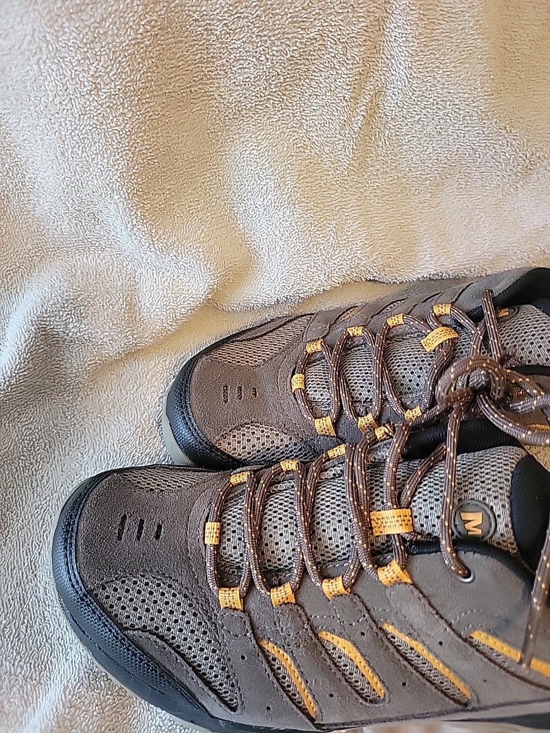 Scarpe da trekking Merrell Boulder uomo taglia 9 J09583 NUOVE