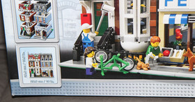 LEGO Creator Expert: Pet Shop 10218 Sealed Box READ