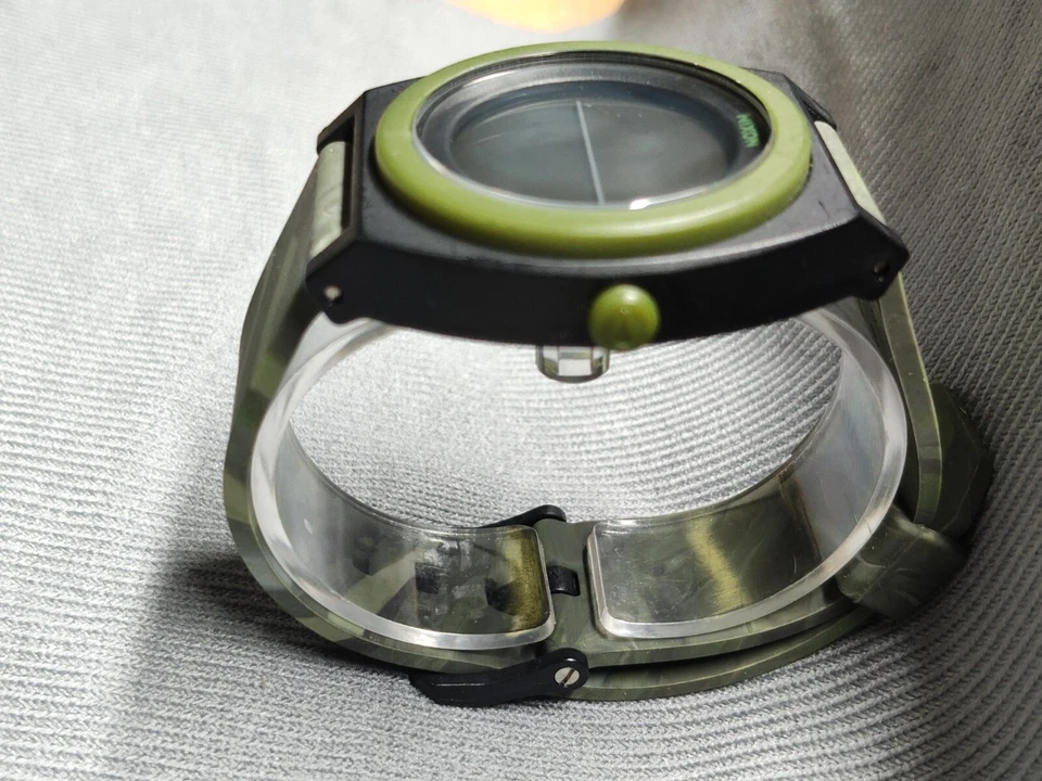 Nixon The Time Teller Digi ¡Muestra! Foto 3 de 4